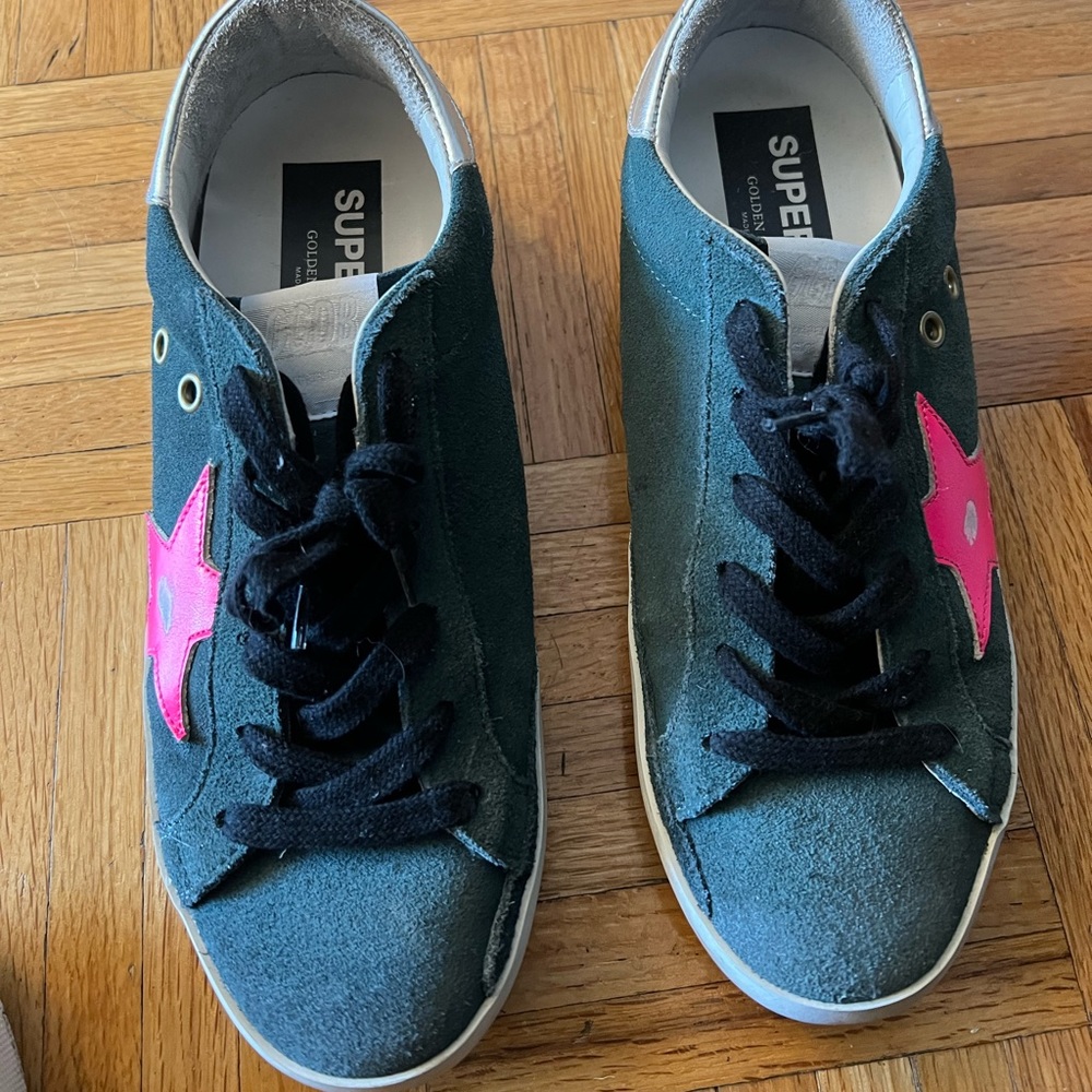 Golden goose sneakers in excellent condition